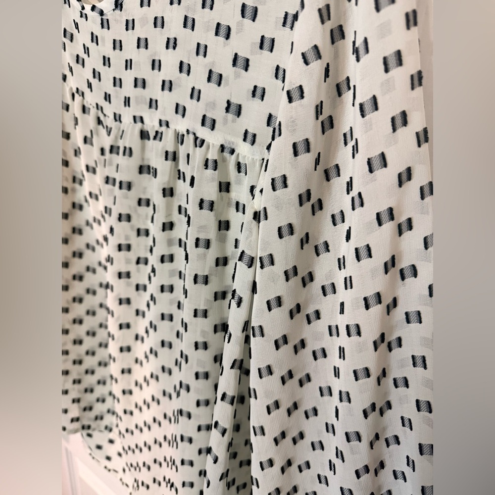 Merona XL Sheer Geometric Print Blouse Cream Black Long Sleeve - Picture 4 of 5